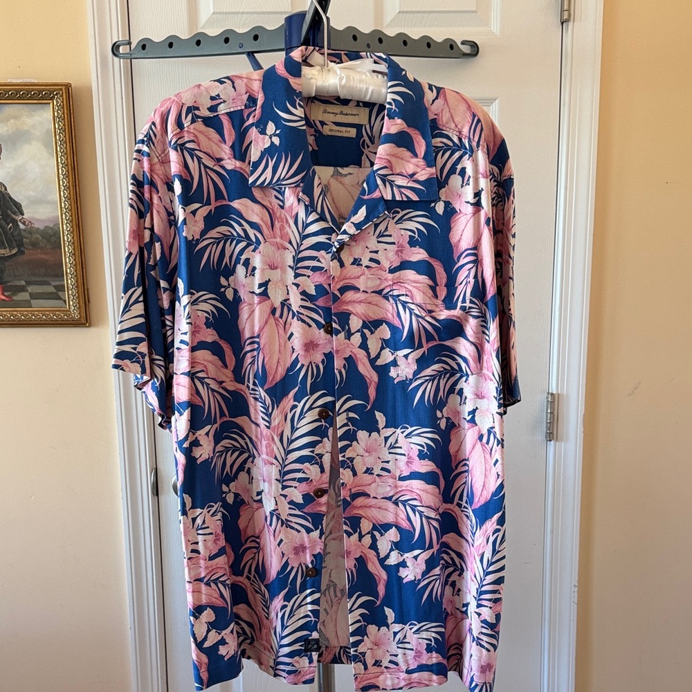 Tommy Bahama Blue and Pink Floral Casual Button Down Shirt
